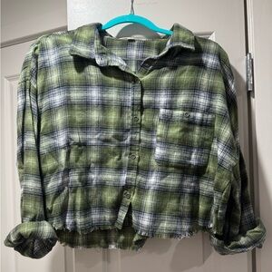 Green Plaid Cropped Flannel